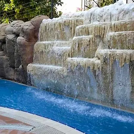 London House Hotel