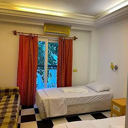 London House Hotel